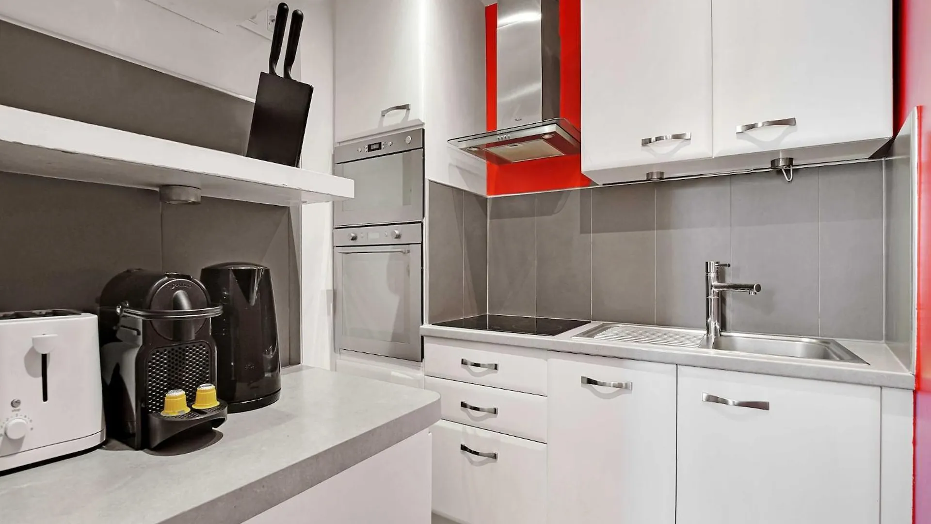 Apartman Spacious Duplex - 2Br 6P - Le Marais Párizs